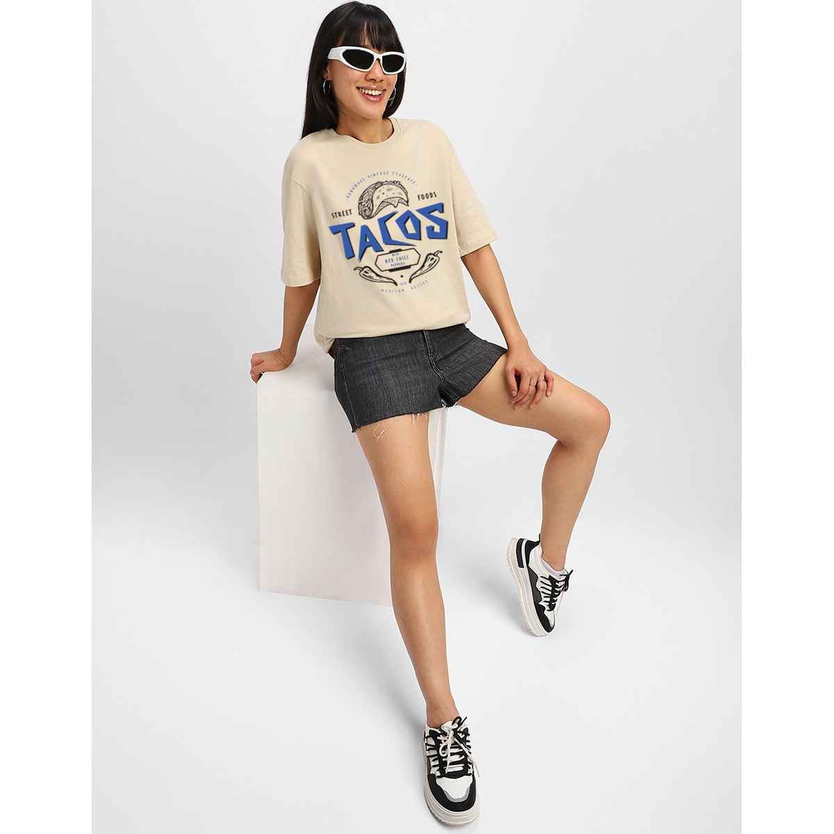 Juneberry Women s Typographic Front Print Swanwhite T-shirt - M