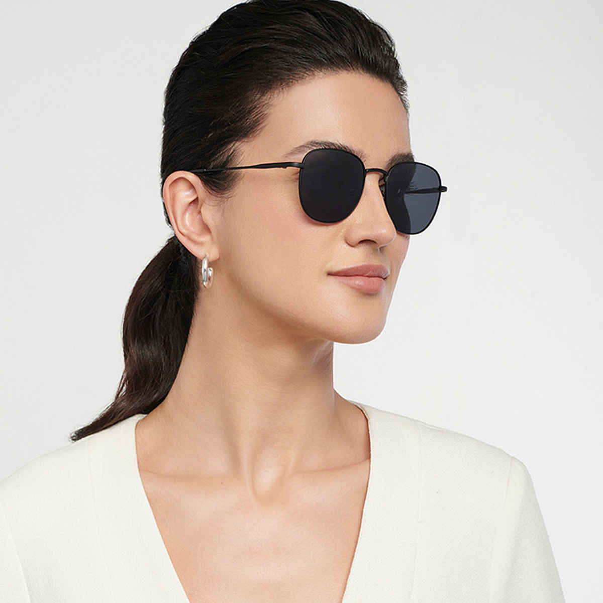 Vincent Chase By Lenskart Unisex Stainless Steel Round Sunglasses | Grey and Black - L