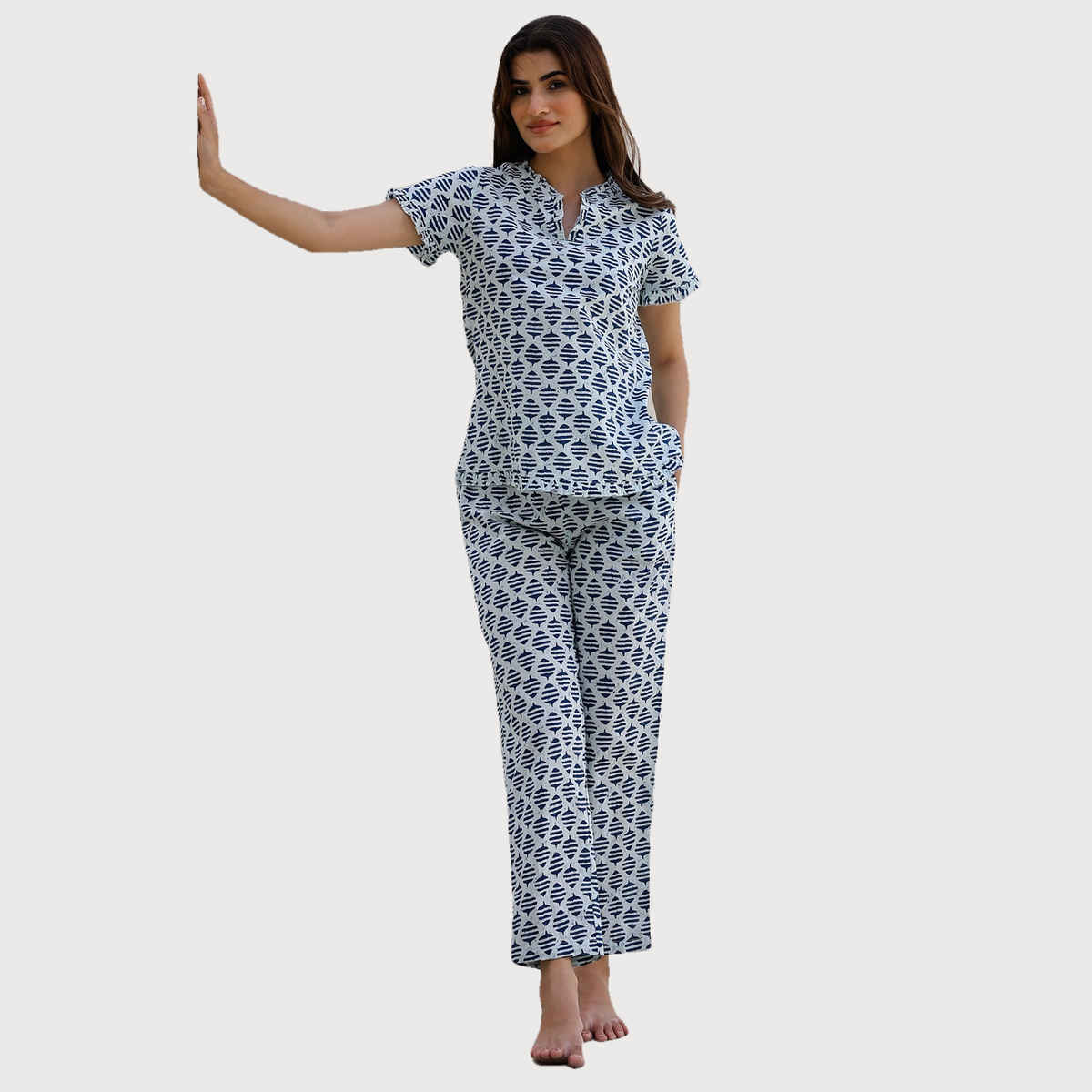 Sanskrutihomes Ethnic Motifs Printed Pure Cotton Night Suit | White - Blue | S