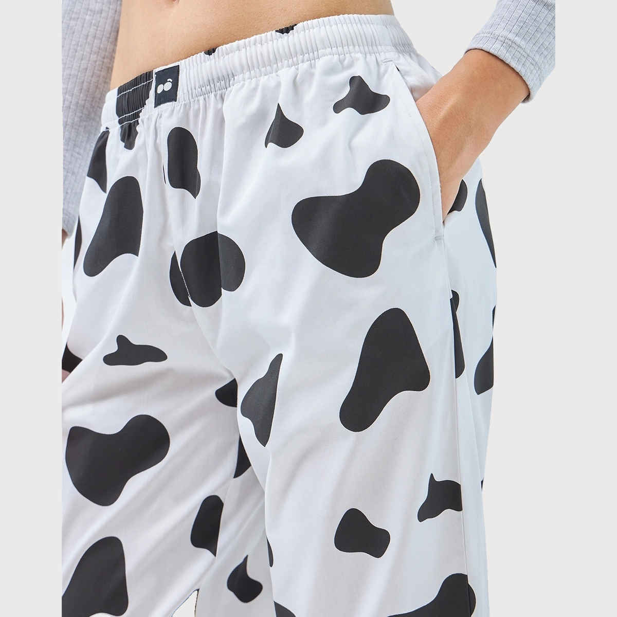 Bewakoof Women's White & Black All Over Printed Pyjamas | M
