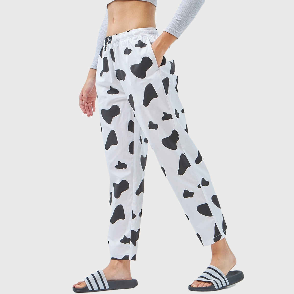 Bewakoof Women's White & Black All Over Printed Pyjamas | M