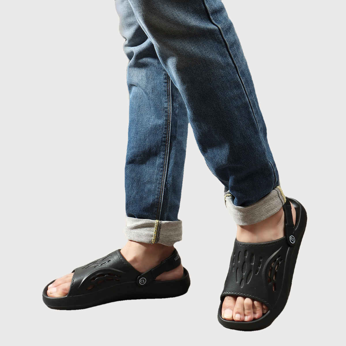 Carlton London Black Comfortable Men Flip Flops | UK 9