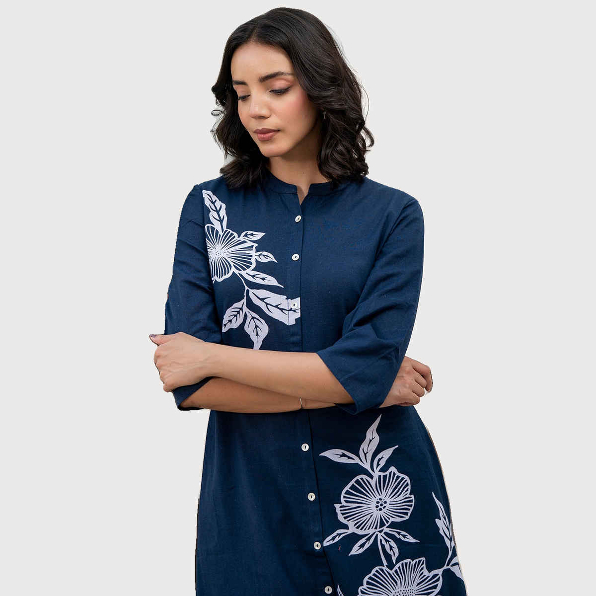 Divena Women s Navy Blue Floral Printed Cotton A-Line Fit Kurta Pant Set | DBK1361 | L
