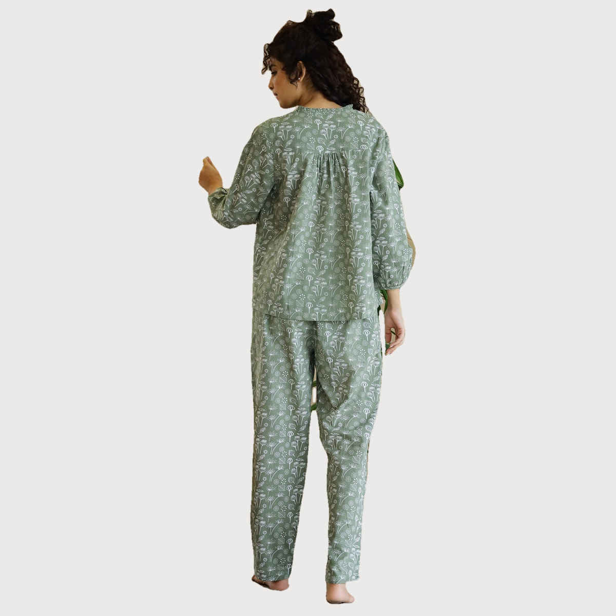 Sanskrutihomes Women Green Printed Night Suit SE-NSP-701 | L