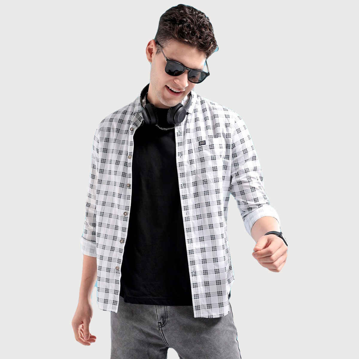 The Indian Garage Co Men's Slim Fit Checkered Casual Shirt | White - M