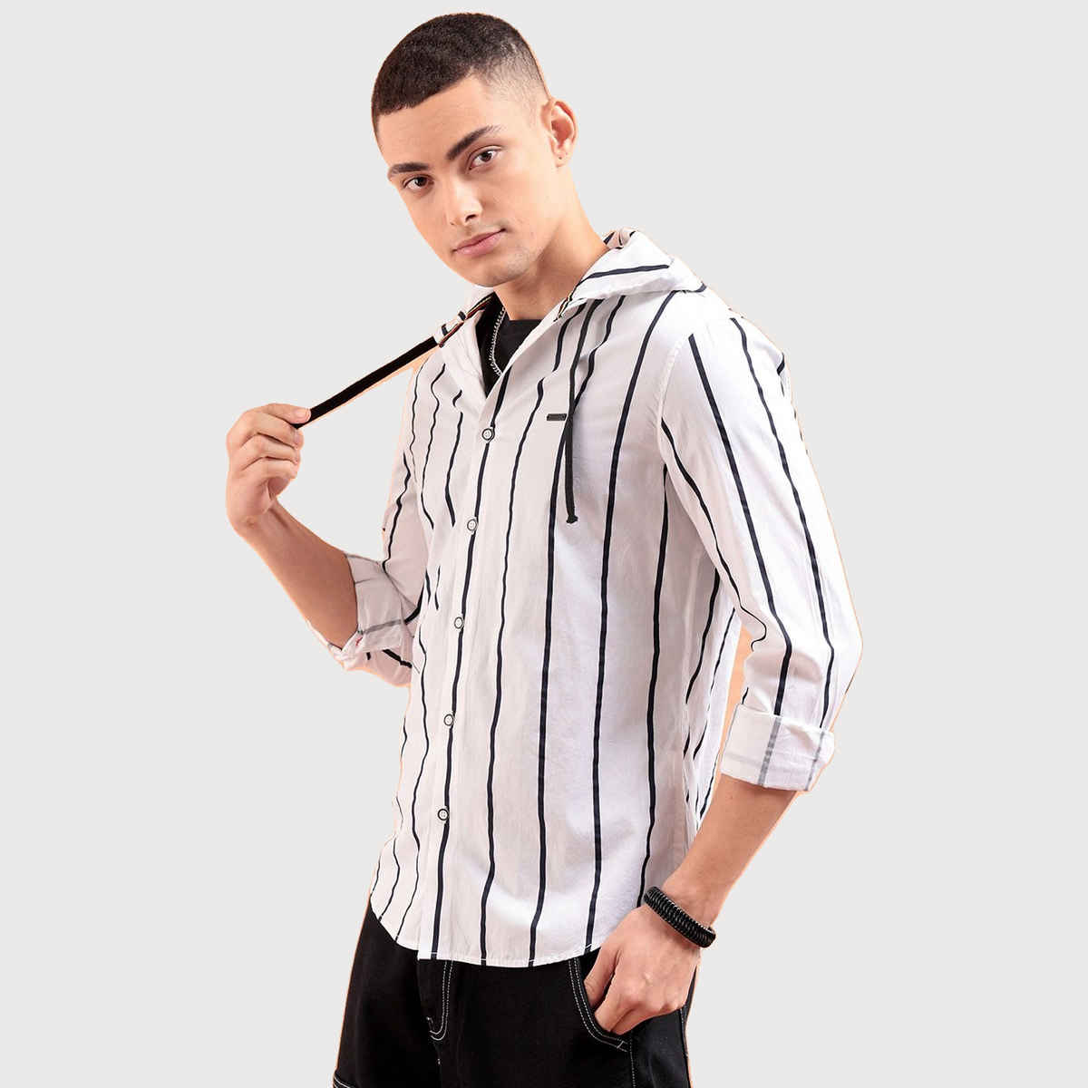 The Indian Garage Co Men's Slim Fit Vertical Striped Casual Shirt | White - M