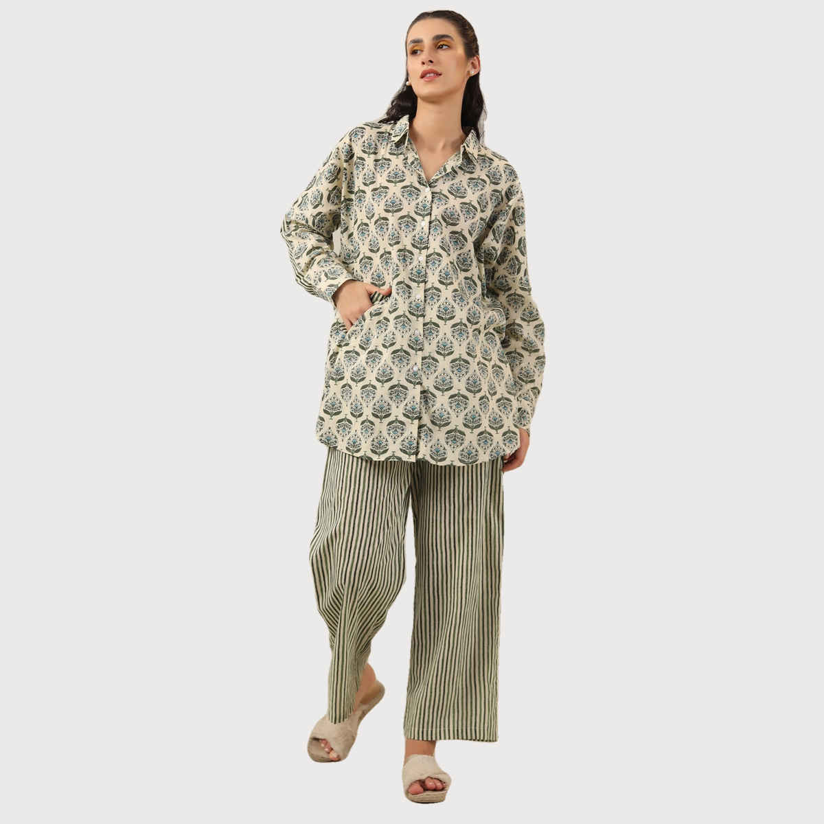 Sanskrutihomes Green Ethnic Motifs Printed Shirt Collar Pure Cotton Night Suit | S