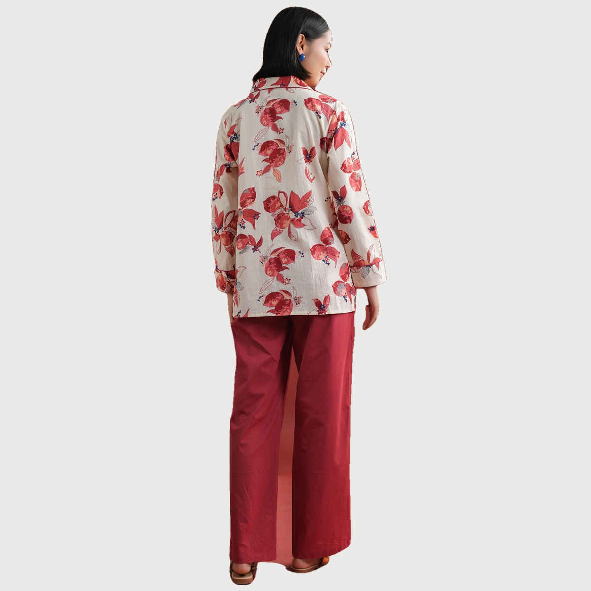 Sanskruti Homes Women's White Floral Printed Cotton Night Suit Set | Se-nsp-847 | M