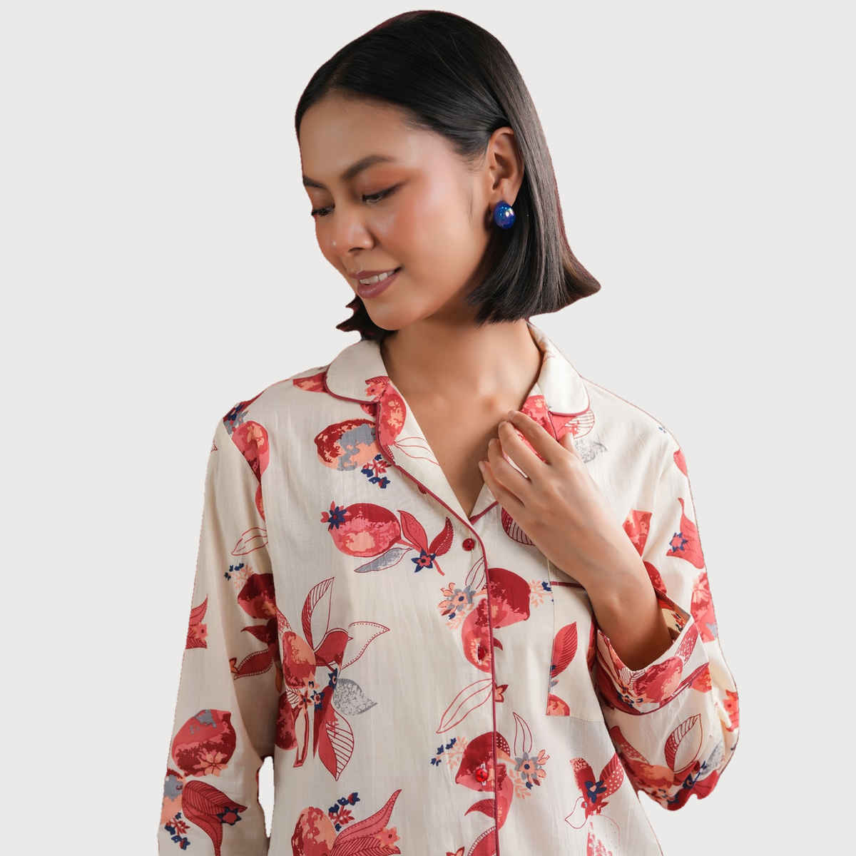 Sanskruti Homes Women's White Floral Printed Cotton Night Suit Set | Se-nsp-847 | S