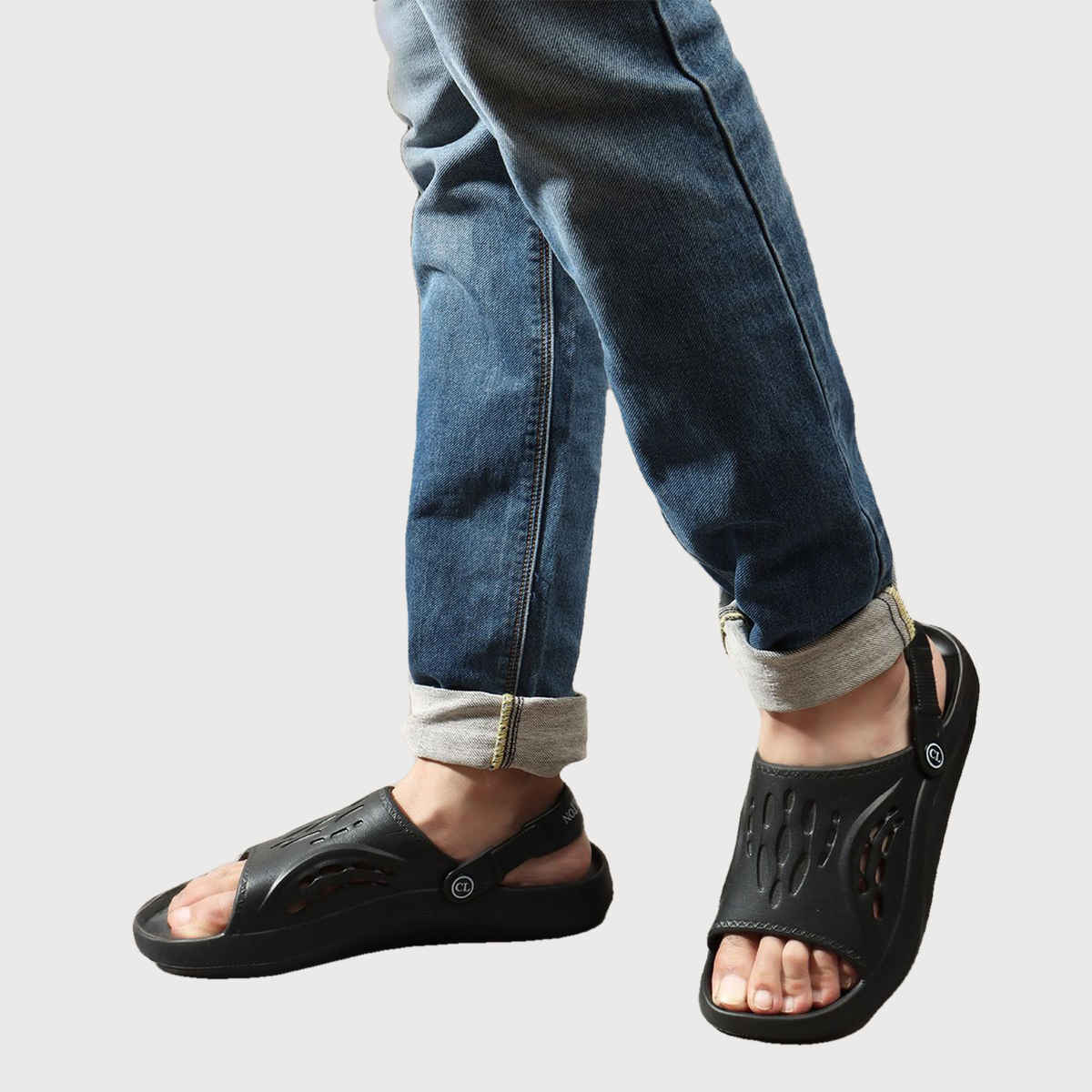 Carlton London Black Comfortable Men Flip Flops | UK 7
