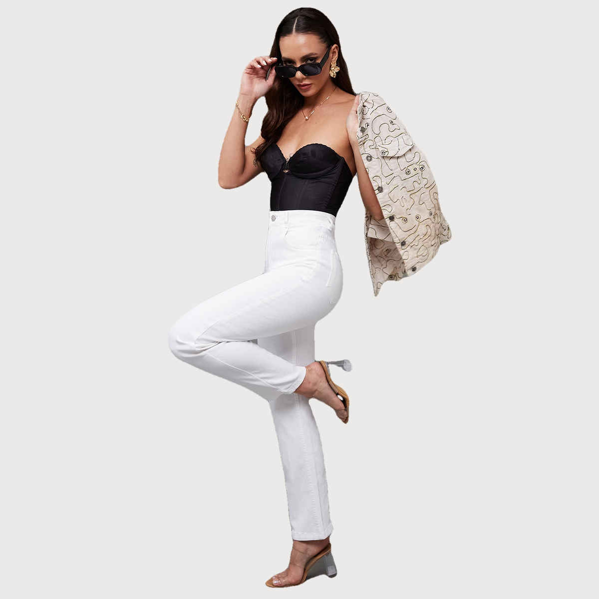 Miss Chase Women s Howling Pug Straight Fit Denim Jeans | White | 28