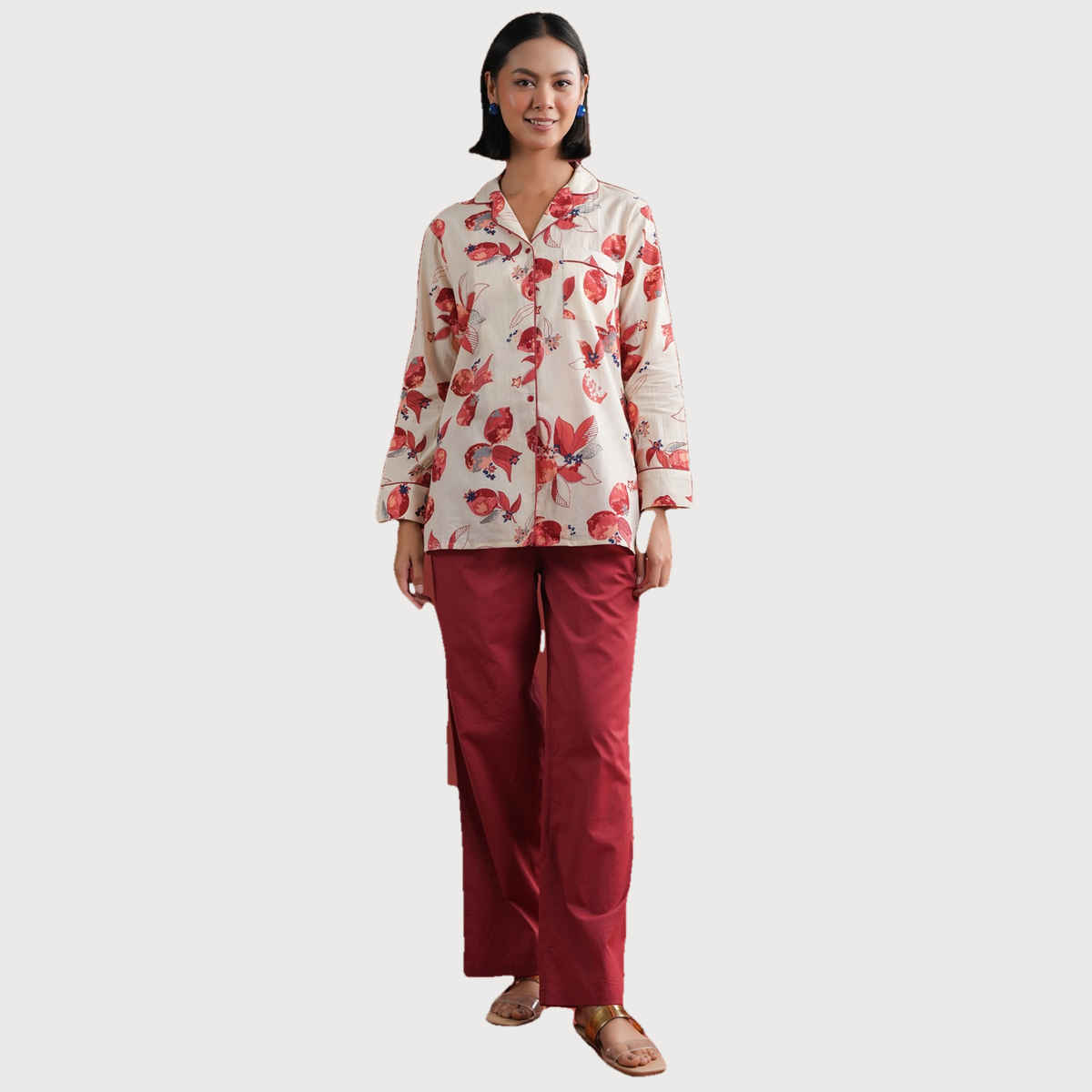 Sanskruti Homes Women's White Floral Printed Cotton Night Suit Set | Se-nsp-847 | S