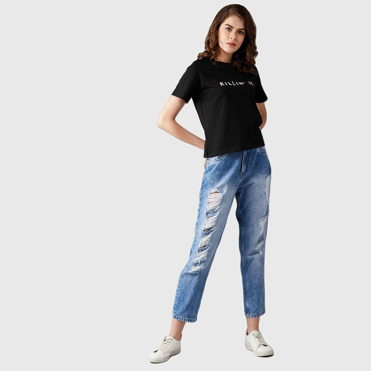 Miss Chase Women s Killin It Round Neck T-shirt Black | L