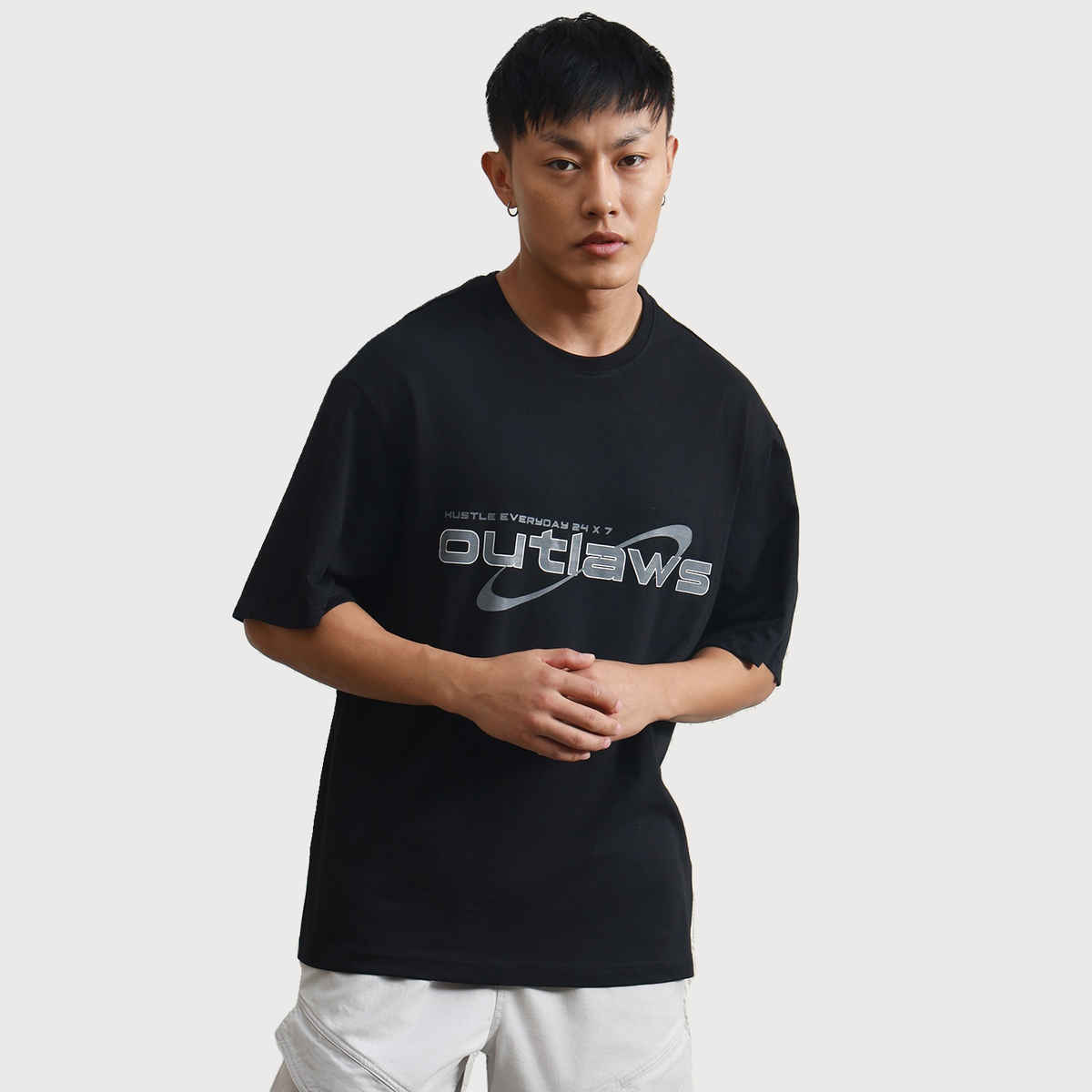 Hubberholme Men's Graphic Printed Drop Shoulder Relaxed Fit T-shirt | Black - XL