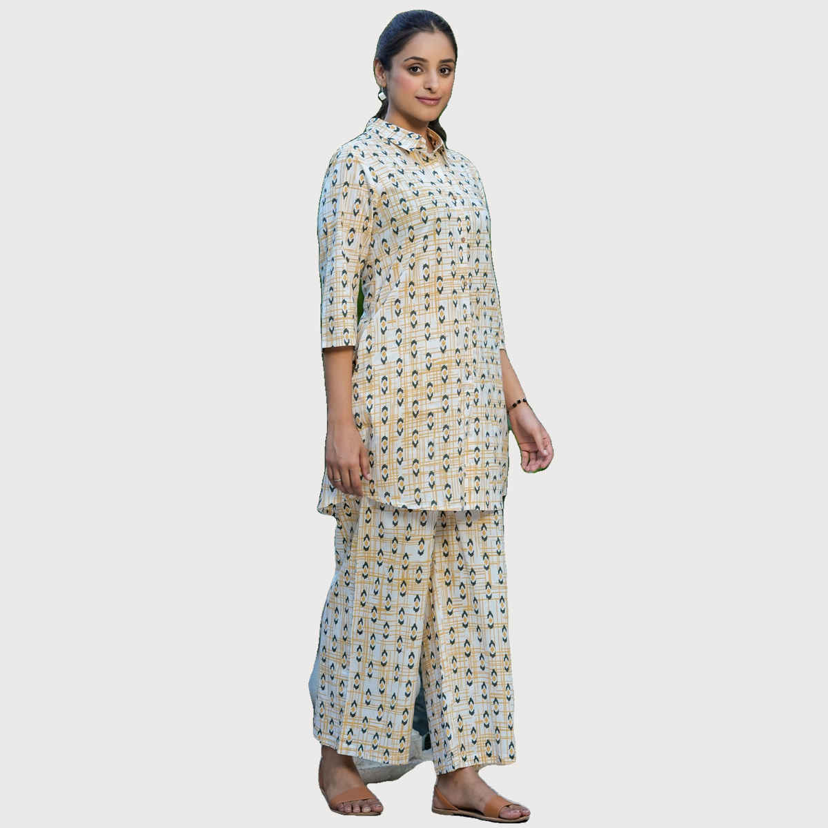 Sanskrutihomes Mustard And Blue Ethnic Motifs Printed Pure Cotton Night Suit | L