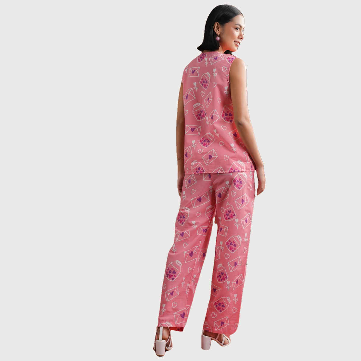 Sanskruti Homes Women's Pink V-neck Printed Cotton Night Suit | Se-nsp-846 | XL