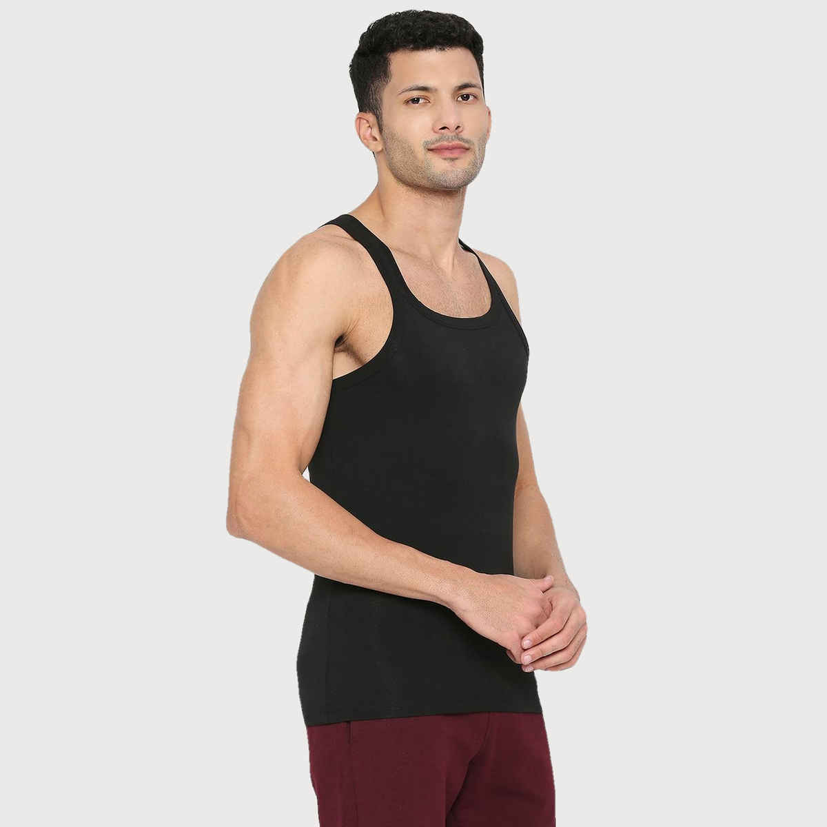 Underjeans by Spykar Men's Black Pack of 1 Vest | XXL