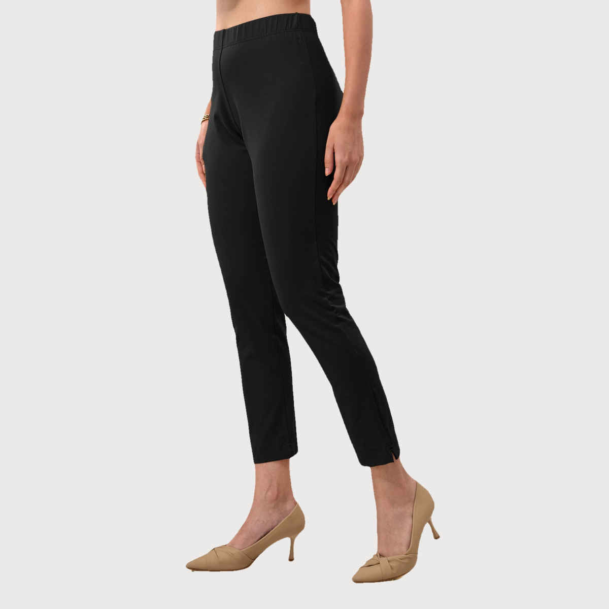 Lyra Women's Straight Pant Premium | Black - M
