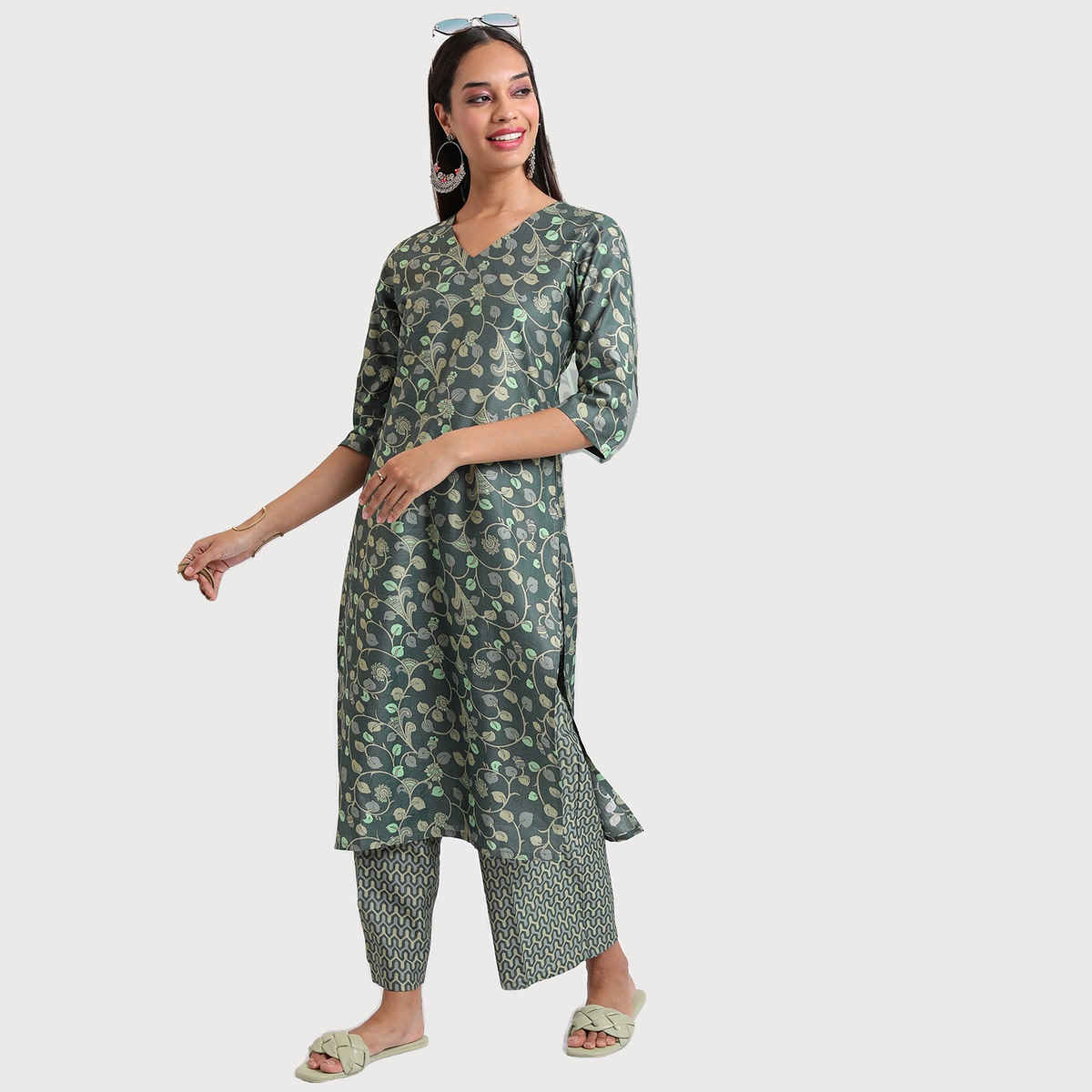 Ketch Women's Ethnic Motifs Printed Kurta With Trousers & Dupatta | Green | M