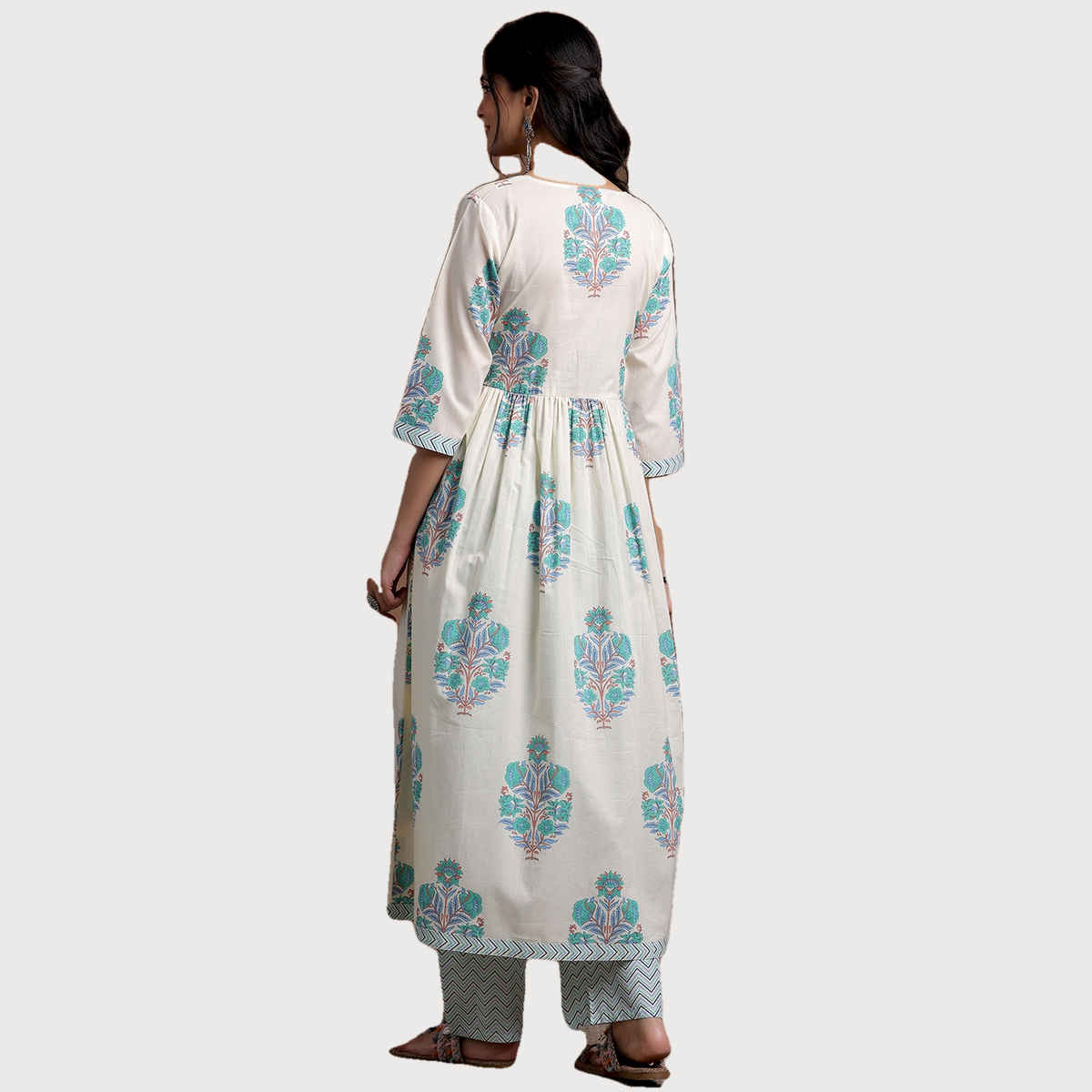 Libas Women's Off white Printed Cotton Straight Kurta Set | M