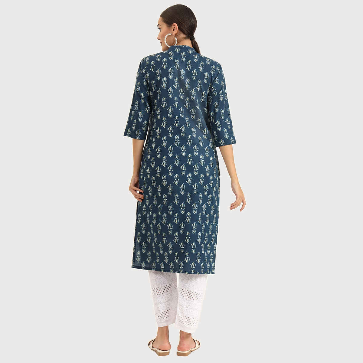 Divena Women s Blue Floral Print Pure Cotton Straight Kurta | DK2133 | L