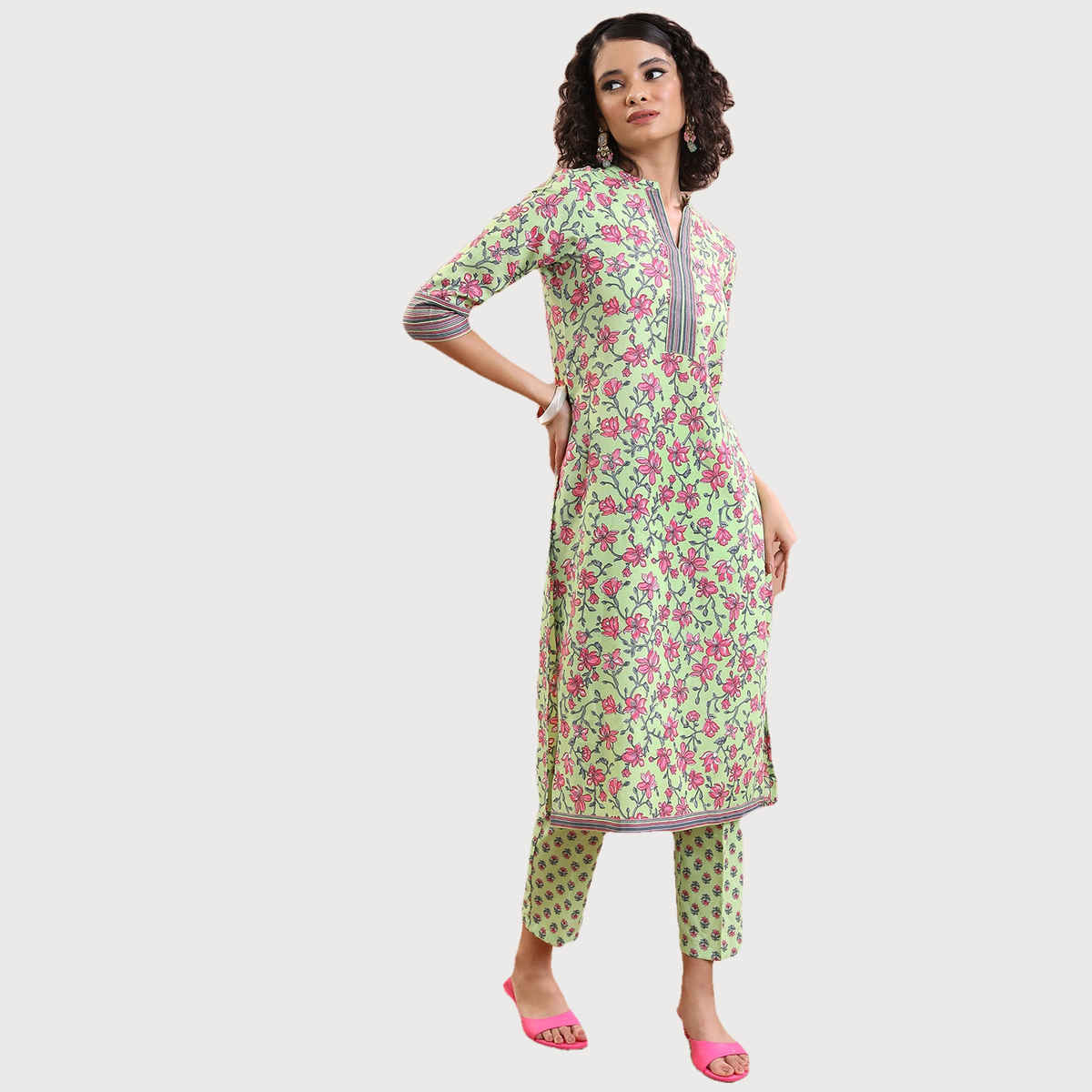 Ketch Women's Floral Printed Regular Kurta With Trousers Dupatta | Green | L