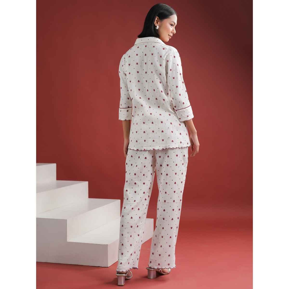 Sanskruti Homes Women's Valentine Special White Heart Printed Cotton Night Suit Set | Se-nsp-844 | S