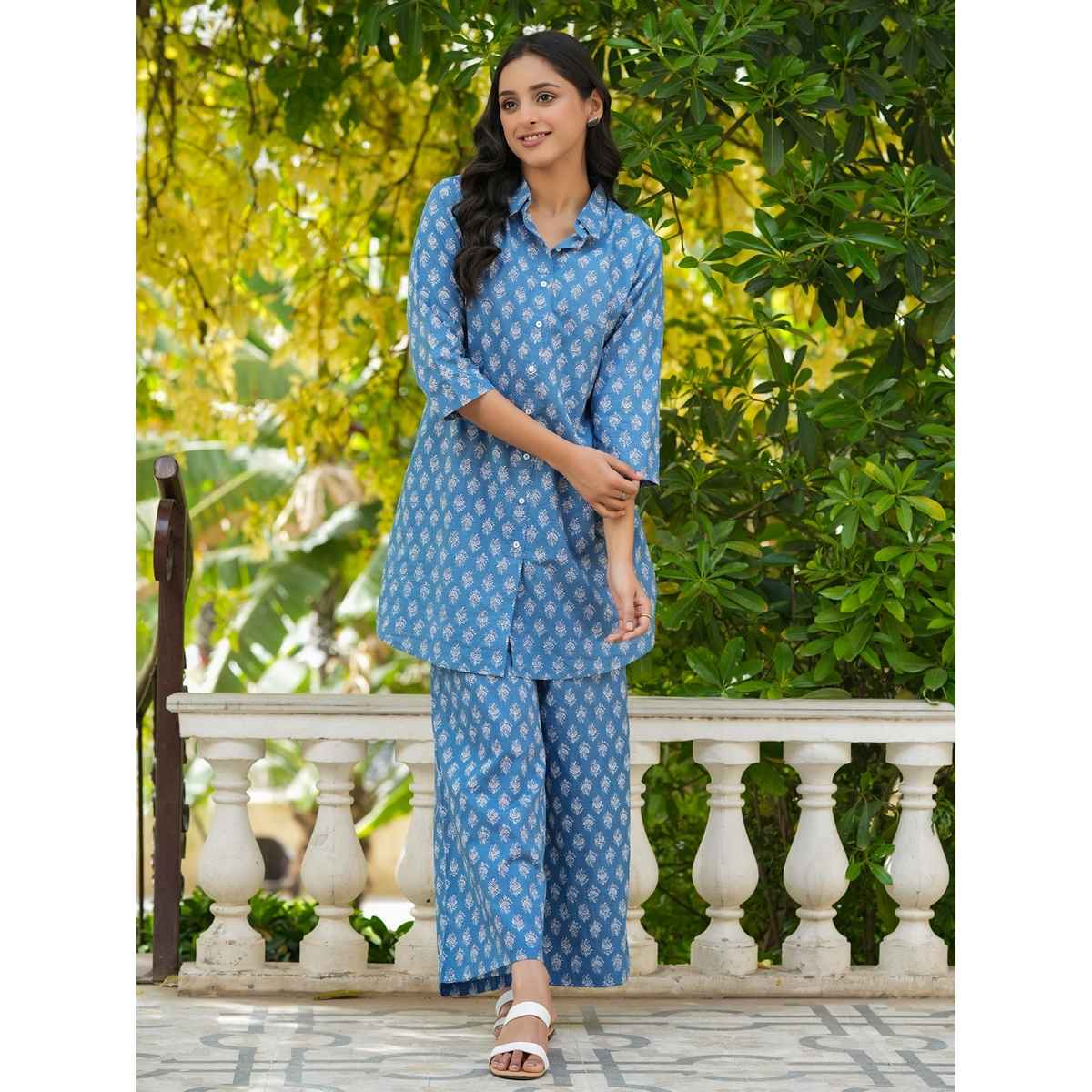 Sanskrutihomes Blue And Off White Ethnic Motifs Printed Pure Cotton Night Suit | S
