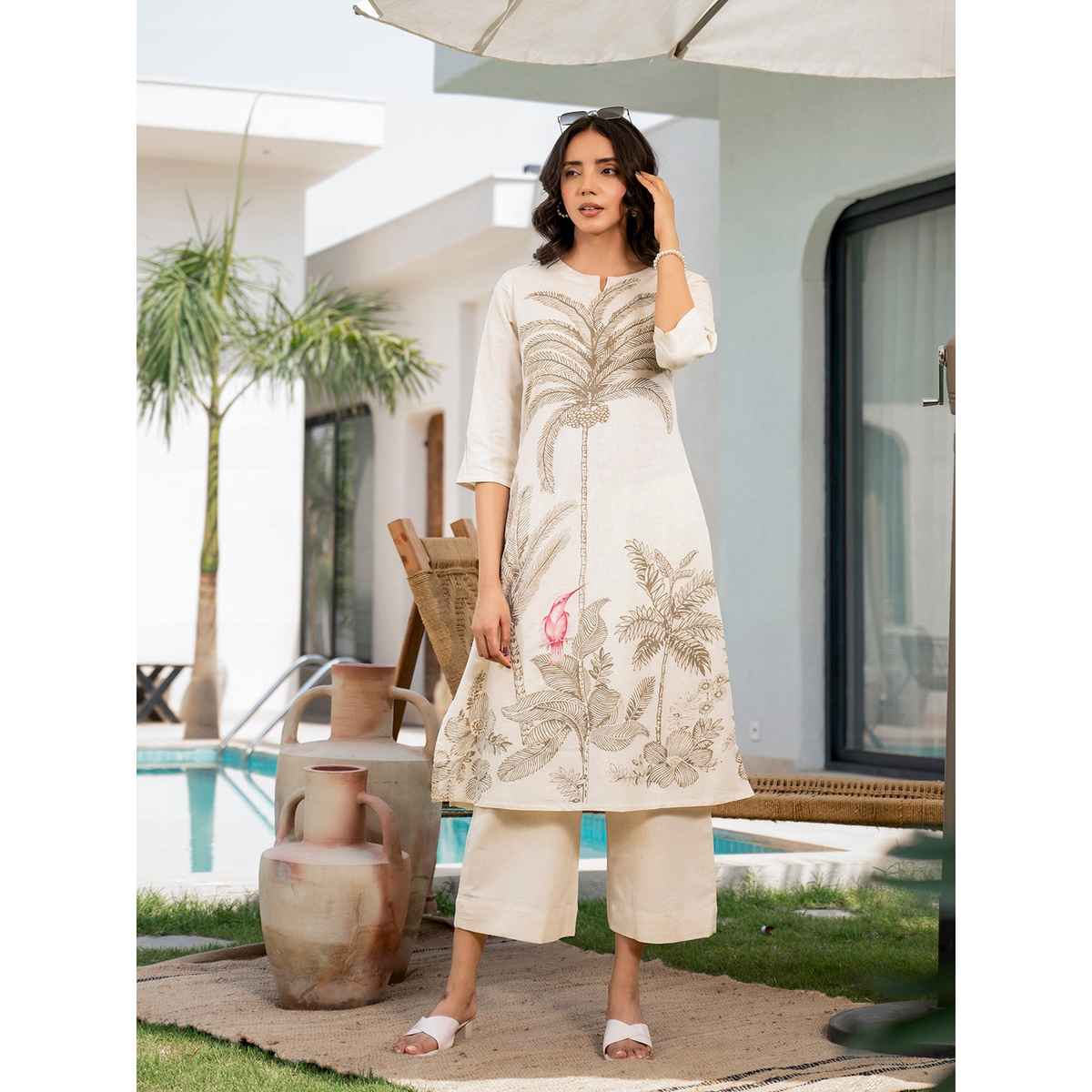 Divena Women s Offwhite Floral Printed Cotton A-Line Fit Kurta Pant Set | DBK1365 | S