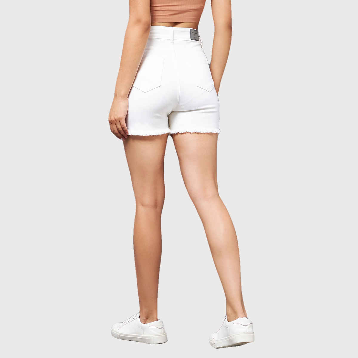 Miss Chase Smoking Guns Frayed Shorts | White | 28