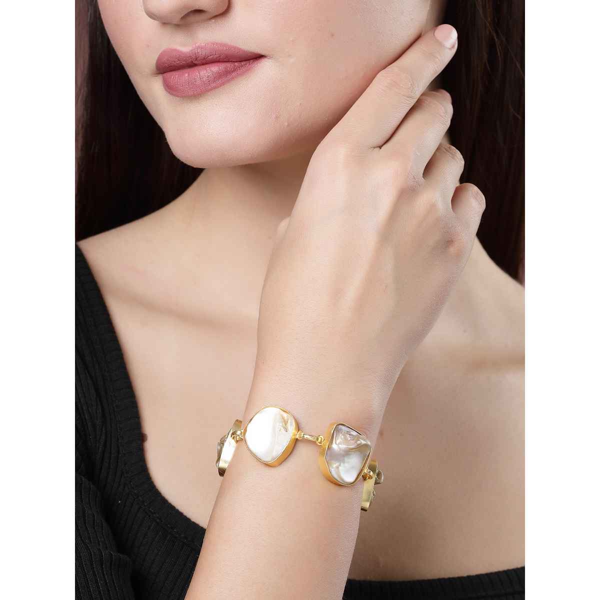 NVR Women's Gold-plated Handcrafted Mother of Pearl Link Bracelet | NVR2462