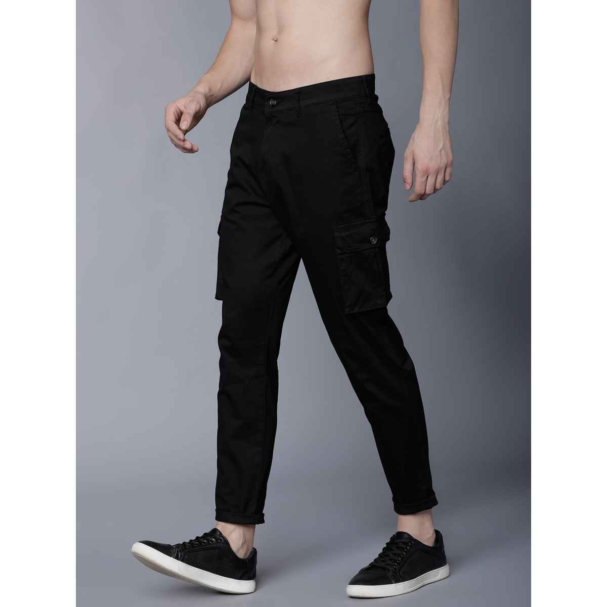 HIGHLANDER Men's Slim Fit Solid Cargos | Black - 32