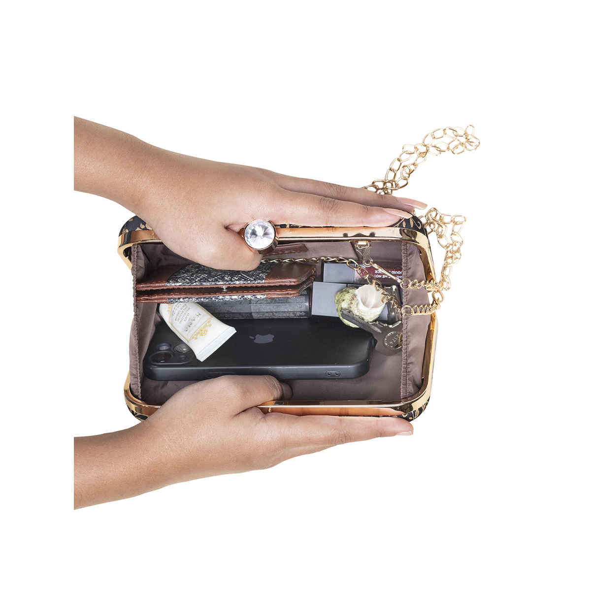 Zouk Srinagar Garden Clutch - Black and Golden