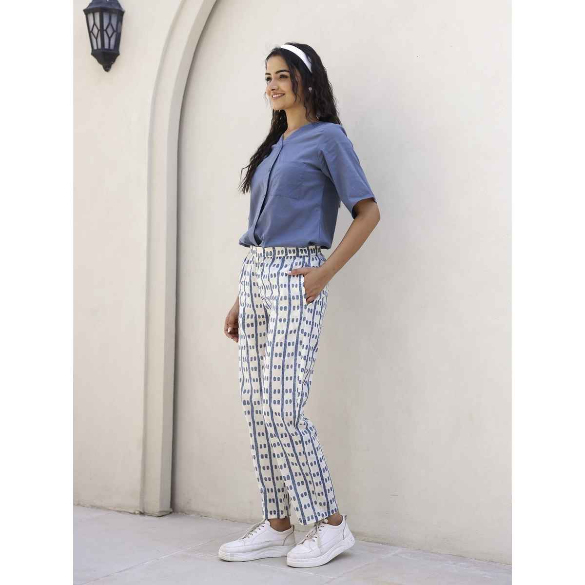 Sanskrutihomes Checked Pure Cotton Night Suit | Blue - White | M
