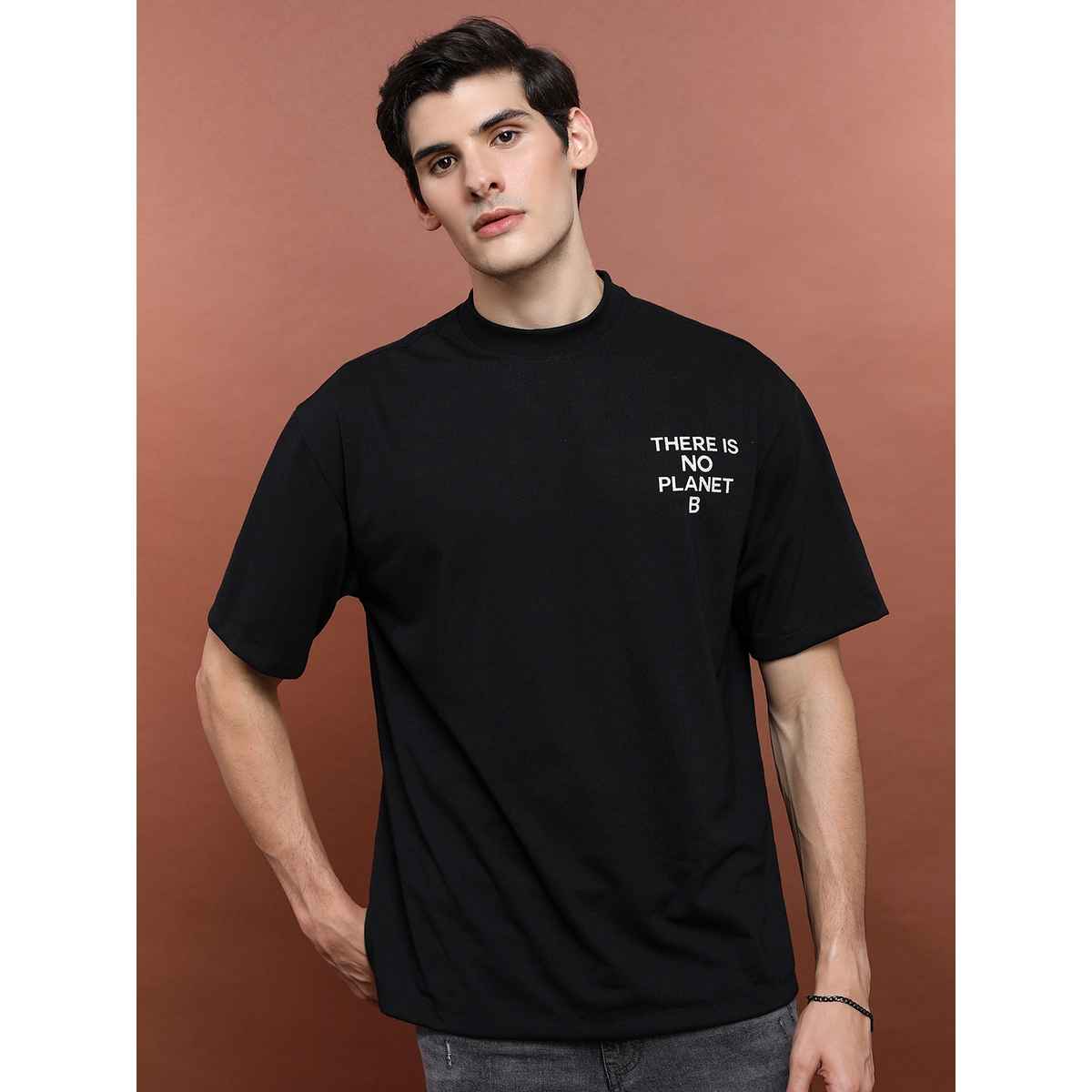 Highlander Men's Typography Printed Drop Shoulder Oversized T-shirt - Black | L