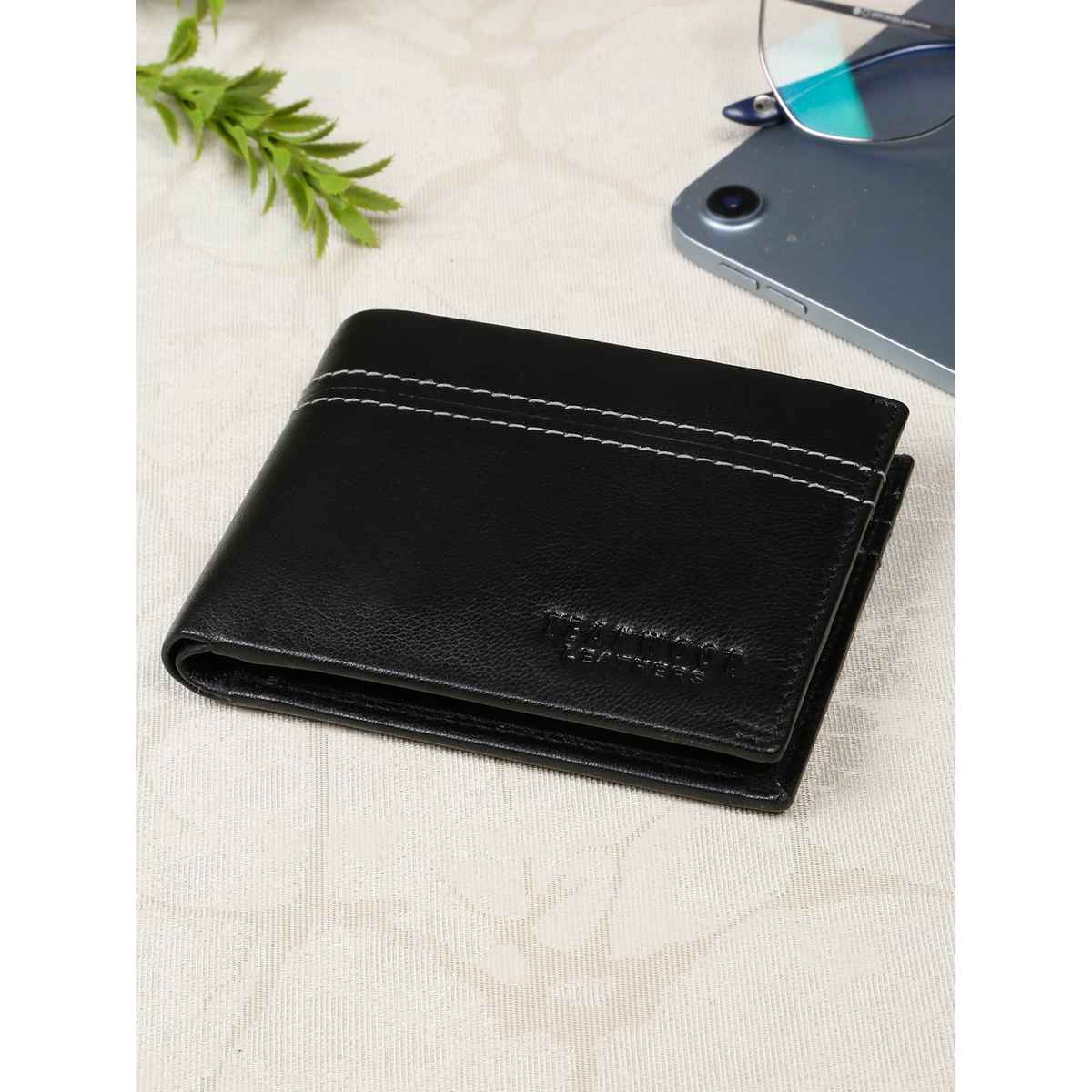 Teakwood Men's Solid Genuine Leather Wallet | Black - One Size