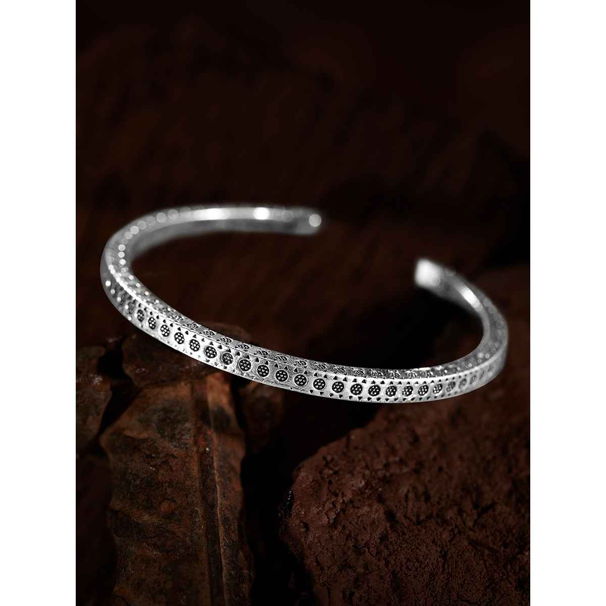 Rubans Men Silver & Black Oxidized Handcrafted Kada Bracelet