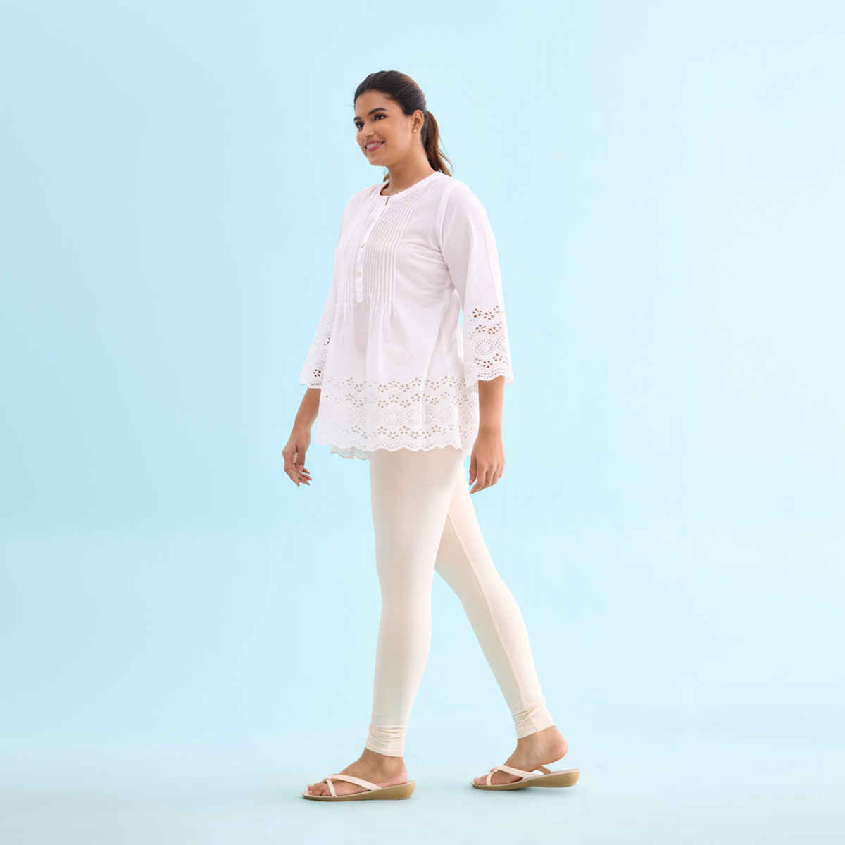 Go Colors Women's Solid Mid Rise Ankle Length Leggings | Ecru - M