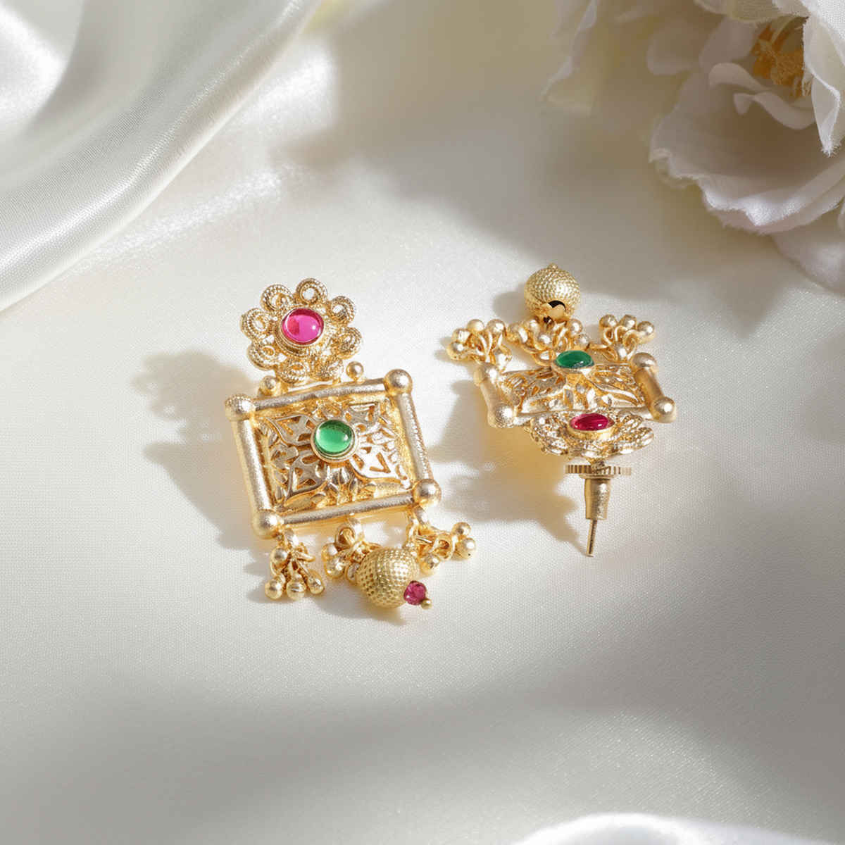 Rubans 22K Gold Plated Ruby & White Kundan Studded Choker Jewellery Set with Golden Beads