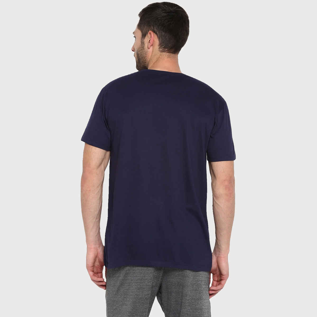 hummel Men's Go Logo Round Neck Solid Regular Fit Cotton Poly T-shirt | Marine - M