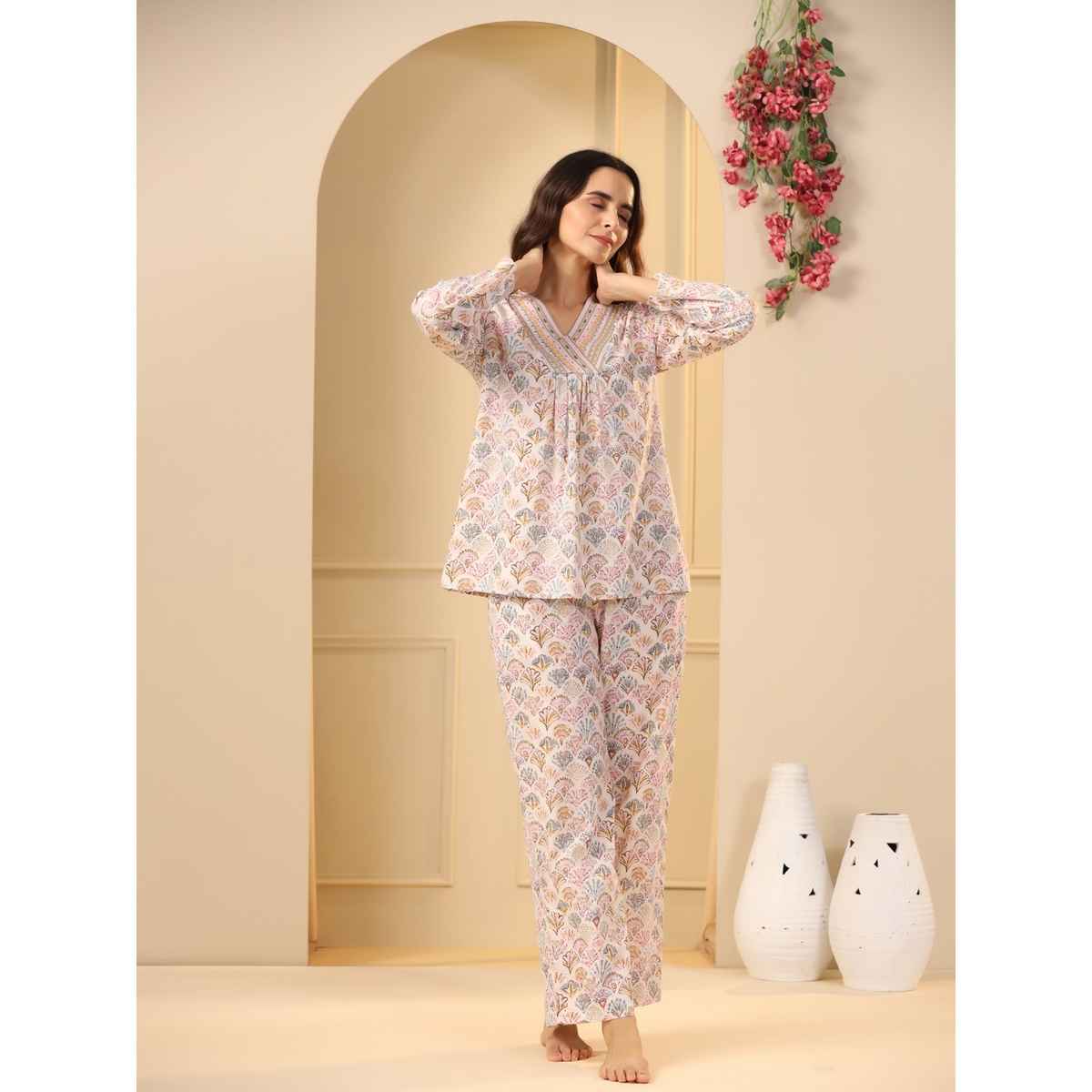 Sanskrutihomes Off White And Pink Ethnic Motifs Printed Pure Cotton Night Suit | S