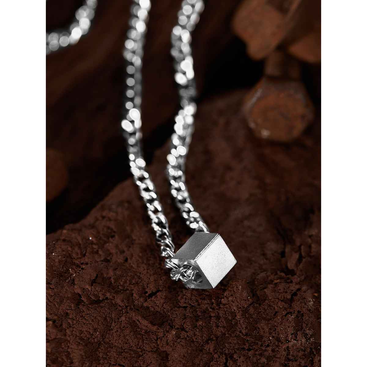 Rubans Men Silver-Toned Silver-Plated Chain With Cube Pendant