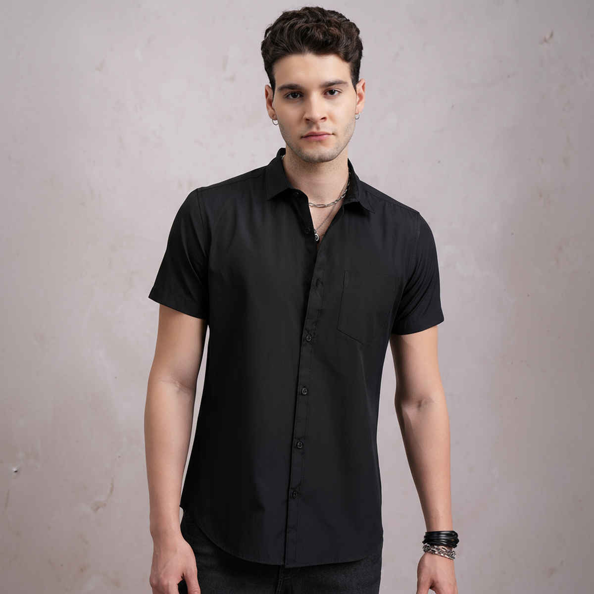Highlander Men's Solid Slim Fit Shirt - Black | L