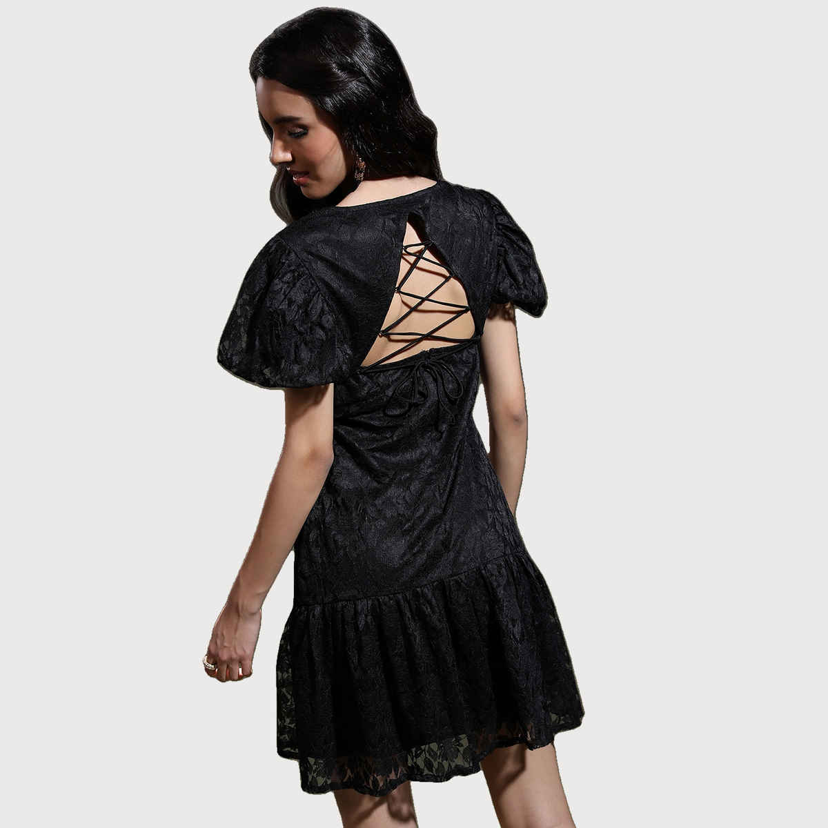 Ketch Women's Cap Sleeves Square Neck Sheath Dress | Black - S