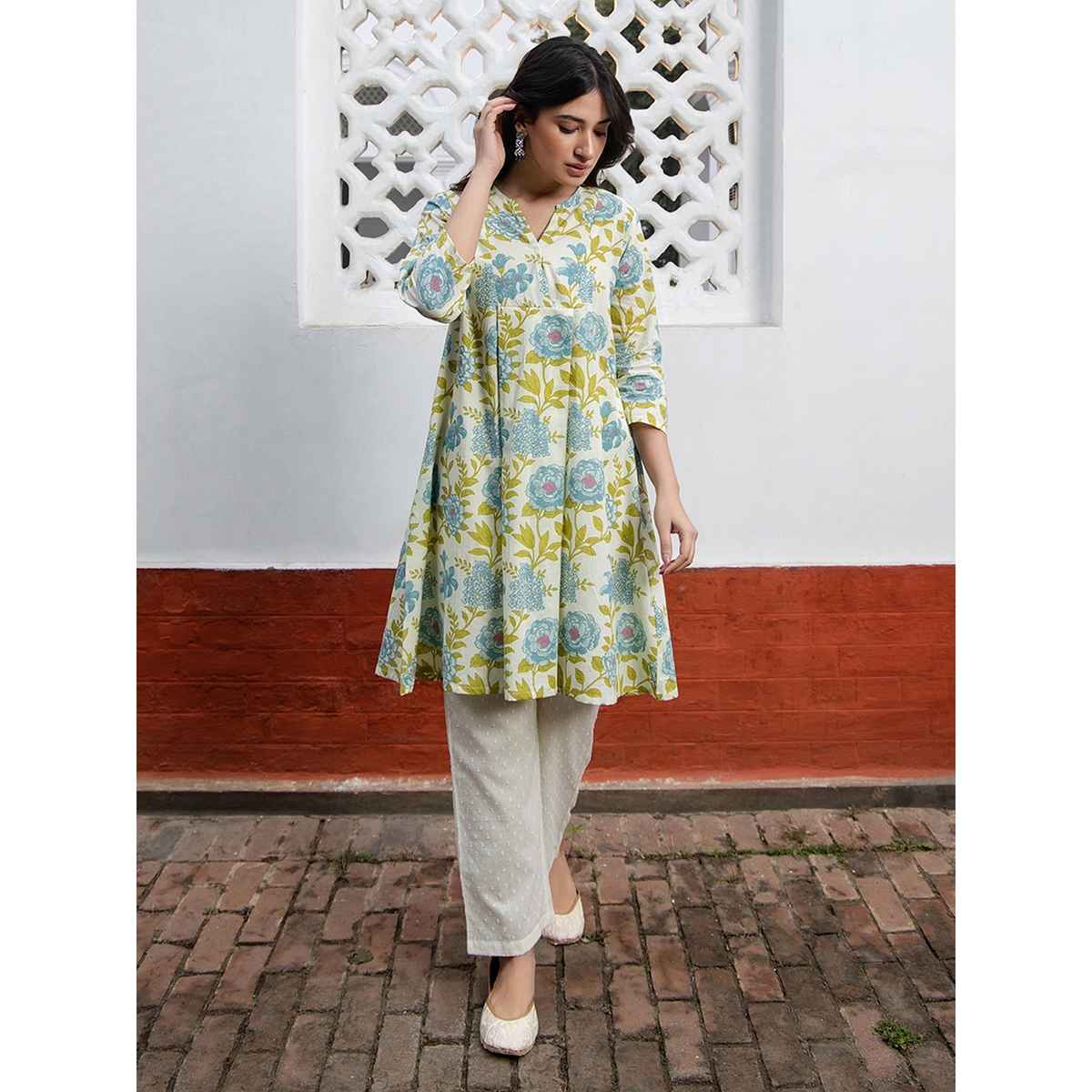 Janasya Women's Off White Pure Cotton Floral Printed Regular Tunic | 2XL