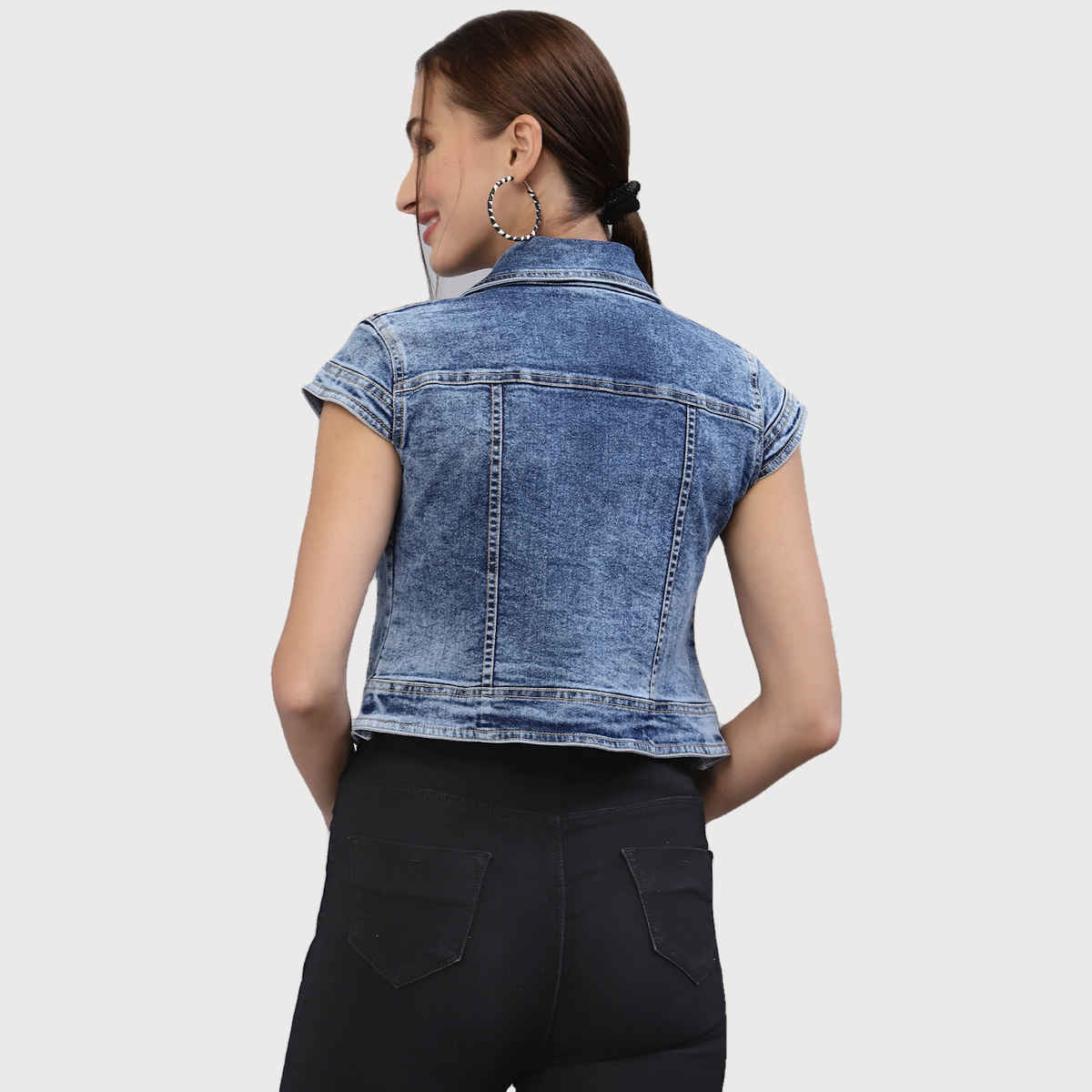 Style Quotient Women Washed Checked Crop Denim Jacket | M | AW22SQBUBBLY - Dark Blue