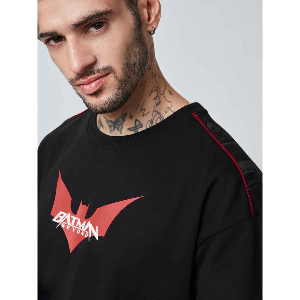 The Souled Store Men s DC - Batman Beyond Oversized T-shirts | Black | M | 212478