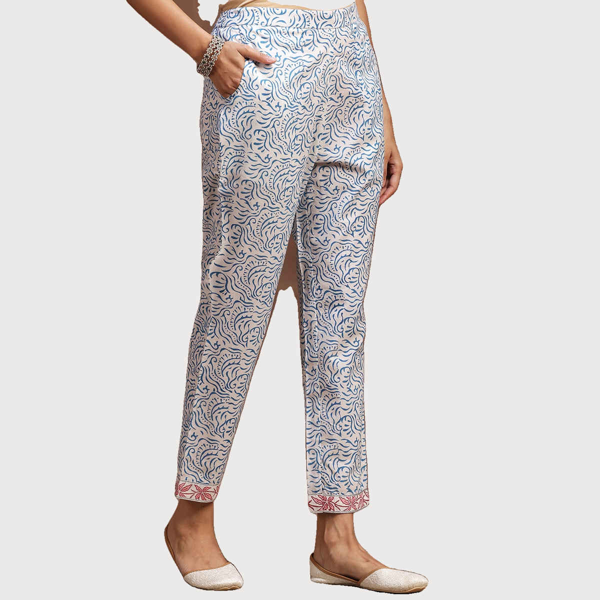 Libas Women's Multicolor Printed Cotton Straight Suit With Dupatta | M