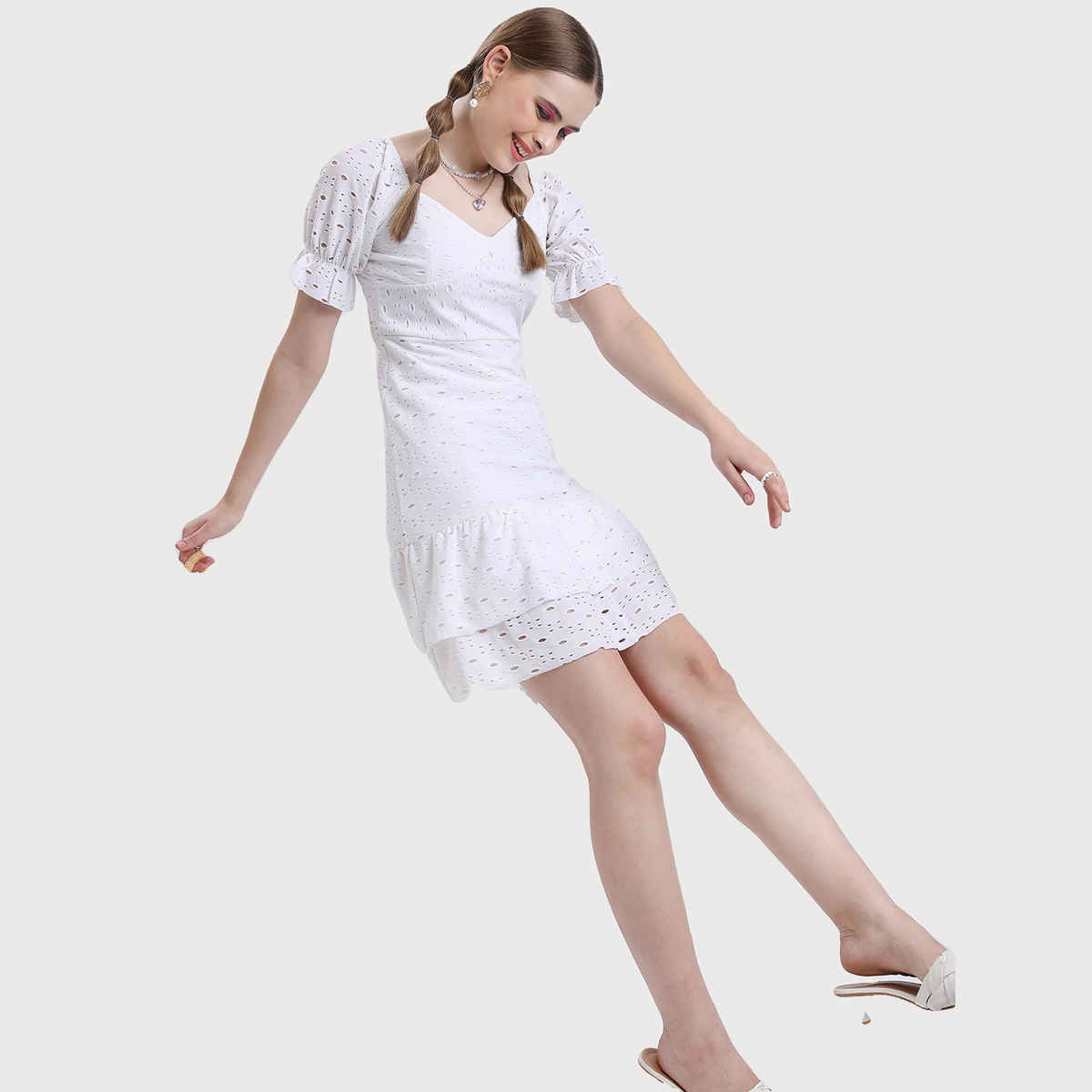 Ketch Women's Puff Sleeves Flounce Hem Schiffli Sheath Dress | White - M