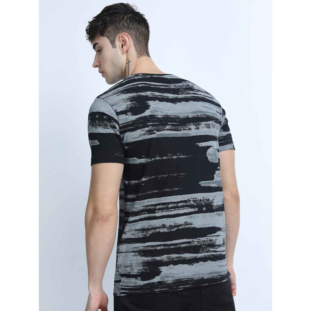Highlander Men's Printed Slim Fit Cotton T-shirt - Black and Grey | L